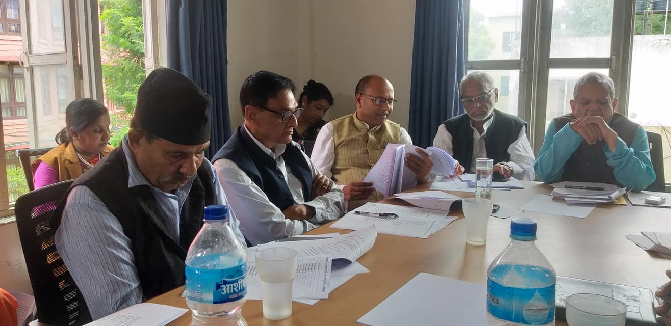 लोसपा केन्द्रीय कार्यकारिणी समिति बैठक जारी 